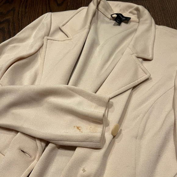 Declined consignment inventory - Picture 8 of 16